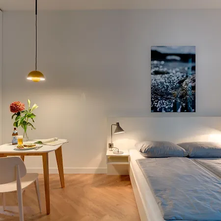 Smartments West 4*