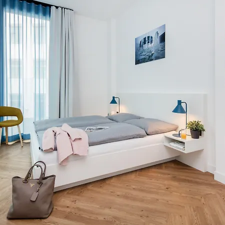 Smartments West 4* برلين