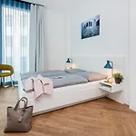 Smartments West 4* برلين