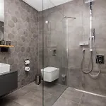شقة فندقية Smartments West 4*