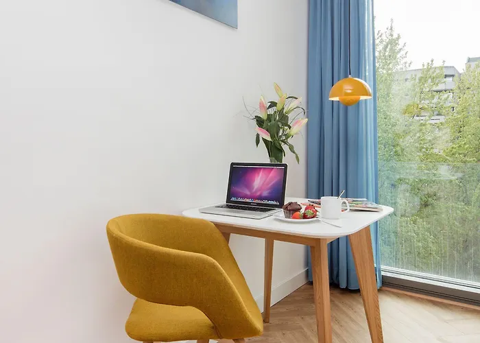 Aparthotel Smartments West 4*